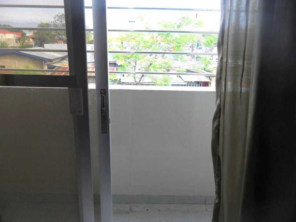 Bnt Inn Lapu-Lapu City Exterior foto