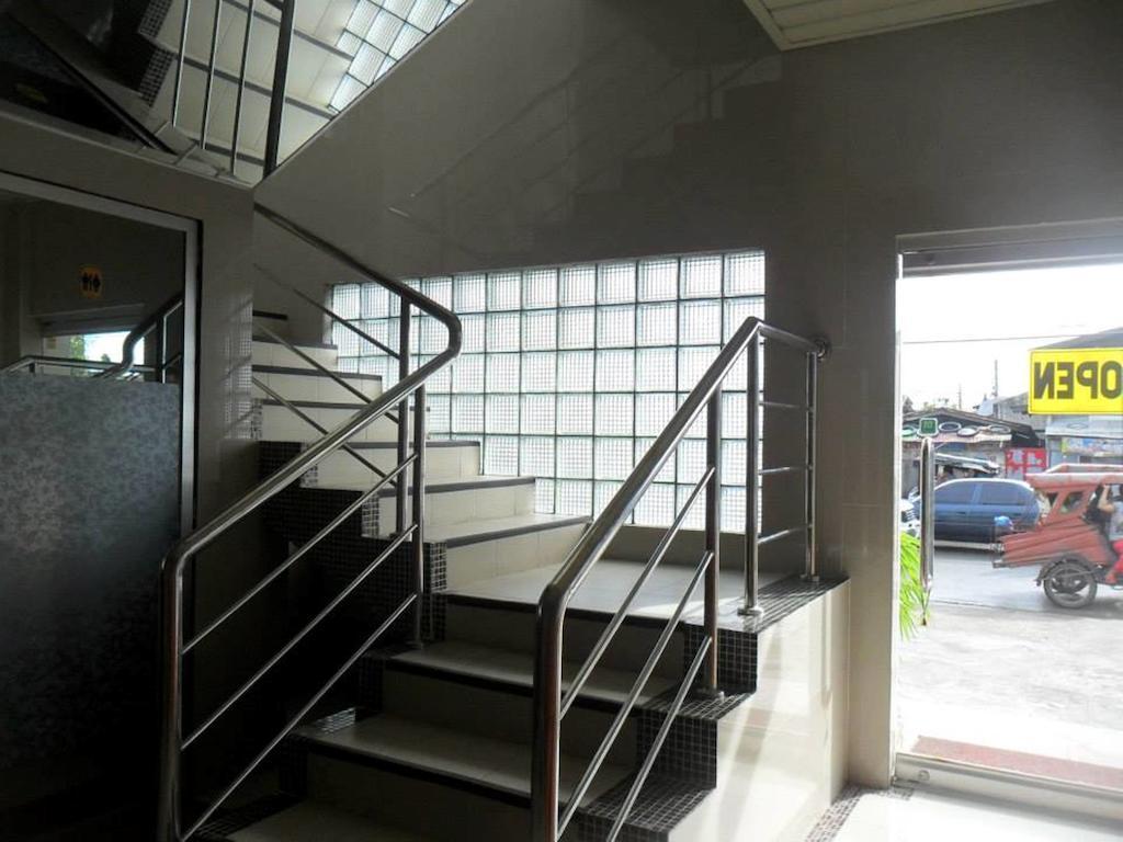 Bnt Inn Lapu-Lapu City Exterior foto